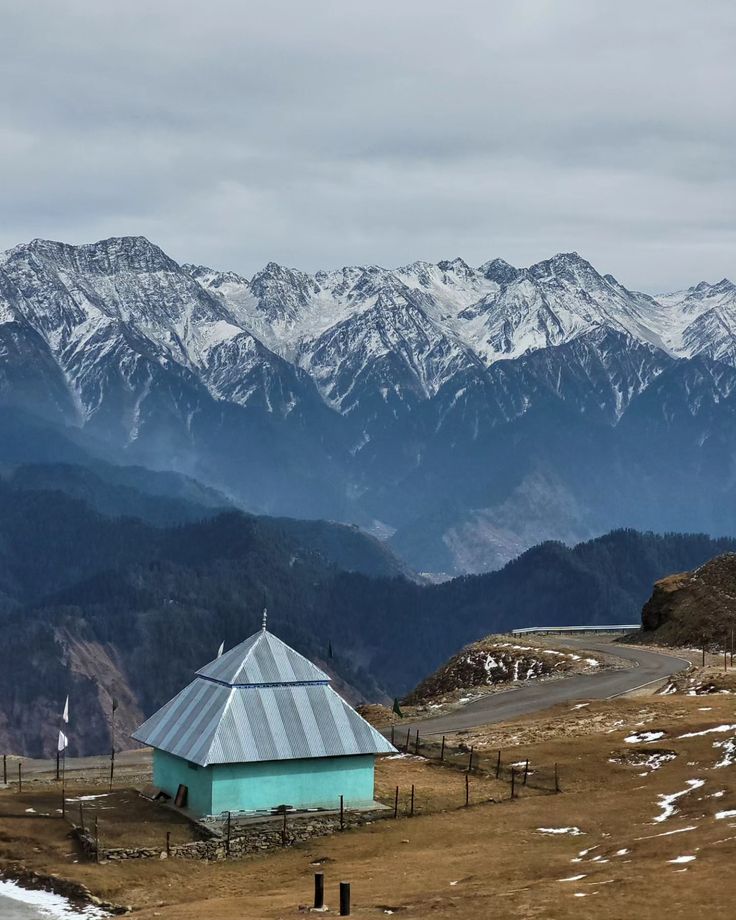kashmir rental taxi, Affordable cab booking service in Srinagar 
