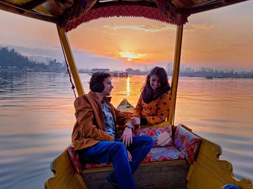 Srinagar taxi rental service